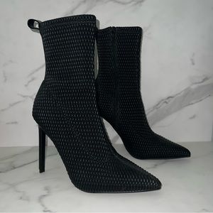 NEW Steve Madden Daze Booties